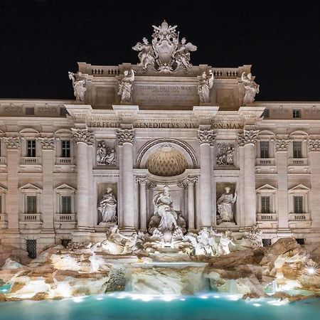 Appartamento Heart Palace Fontana di Trevi Roma Esterno foto